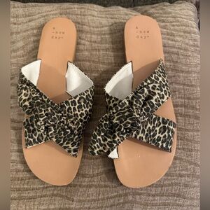 A New Day leopard print sandals 8.5 M- Never Worn.